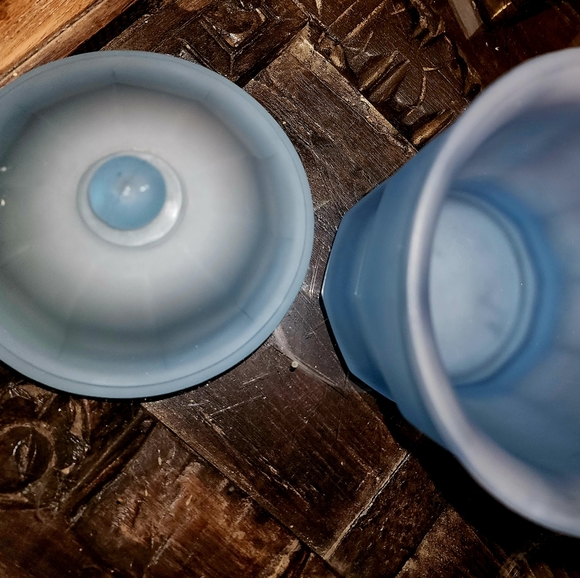 Vintage Ginger Jar Frosted Blue Glass - Picture 3 of 7